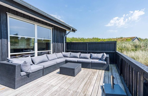 Henne Strand House | 6 person holiday home in Henne