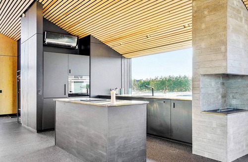 Bratten Strand House | 6 person holiday home in Jerup
