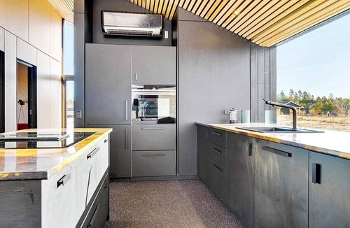 Bratten Strand House | 6 person holiday home in Jerup