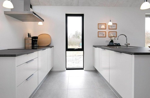 Bratten Strand House | 6 person holiday home in Jerup