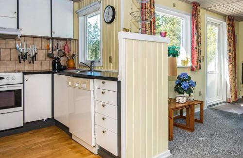 Kongsmark House | 6 person holiday home in R m