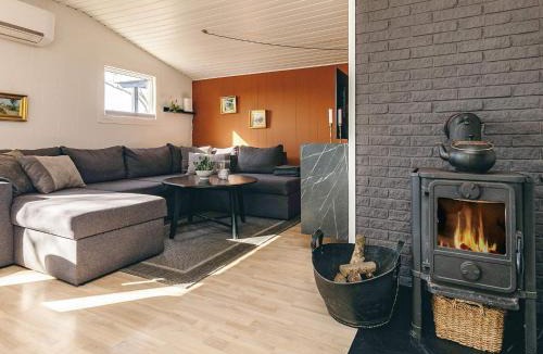 Trend House | 6 person holiday home in Løgstør