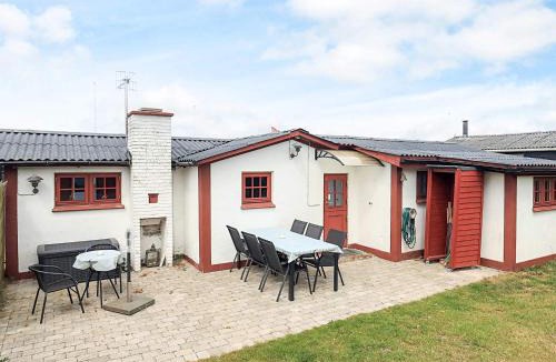 Logstor House | 6 person holiday home in Løgstør