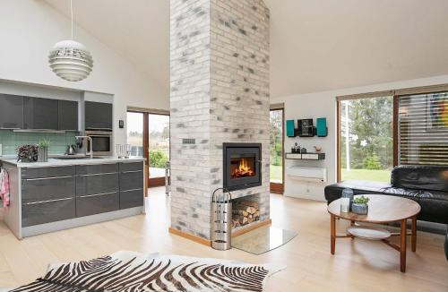 Lonstrup House | 6 person holiday home in Hj rring