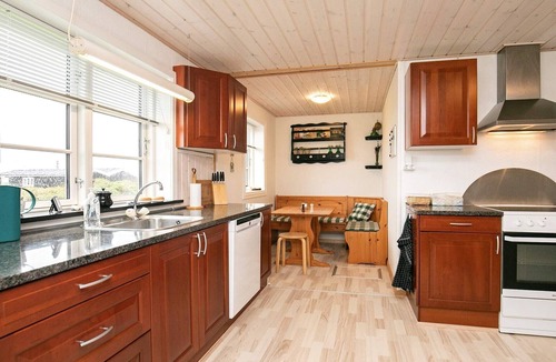 Trans House | 6 person holiday home in Lemvig