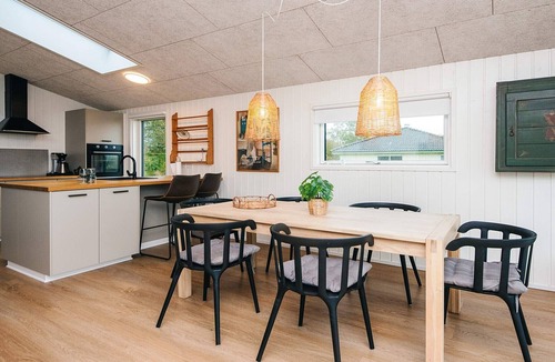 Ronde House | 6 person holiday home in Rønde-By Traum