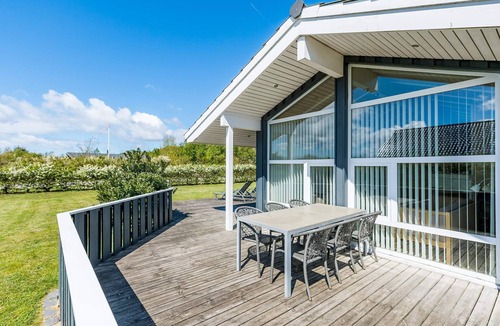 Skaven Strand House | 6 person holiday home in Tarm