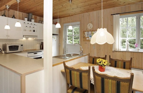Hou House | 6 person holiday home in Hals