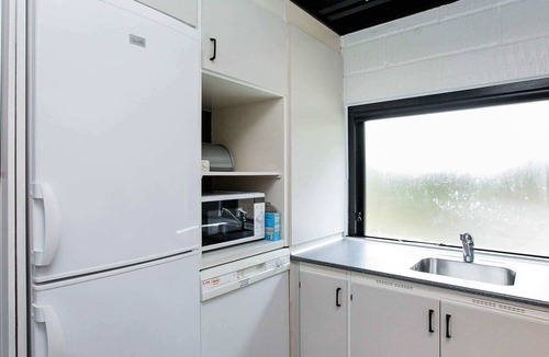 Hou House | 6 person holiday home in Hals