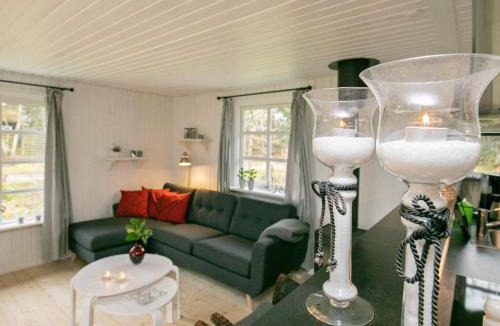 Hou House | 6 person holiday home in Hals