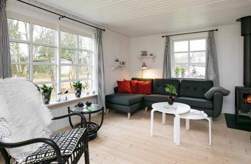 Hou House | 6 person holiday home in Hals