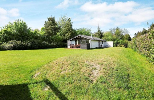 Hou House | 6 person holiday home in Hals