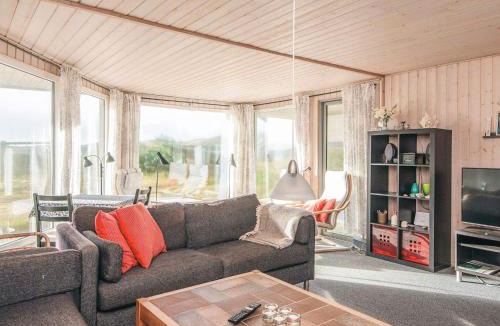 Vrist Strand House | 6 person holiday home in Harboøre