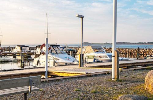Skødshoved Strand House | 6 person holiday home in Knebel-By Traum