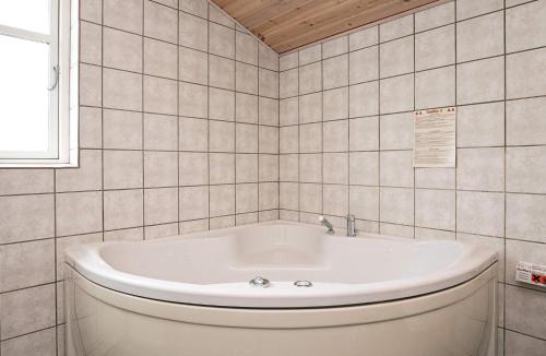 Nr. Lyngby House | 6 person holiday home in Løkken