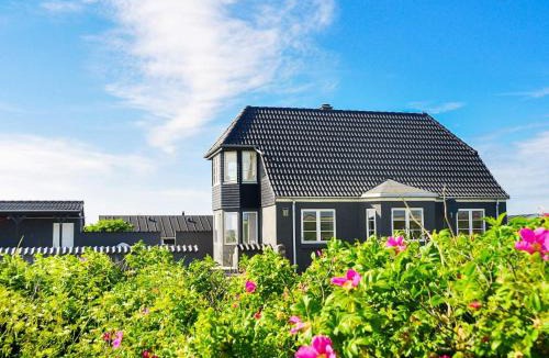 Trans House | 6 person holiday home in Lemvig