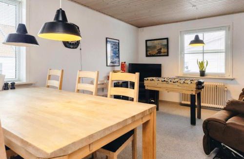 Lokken House | 6 person holiday home in L kken