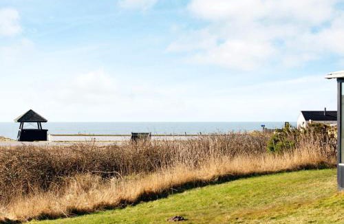 Nr. Lyngby Strand House | 6 person holiday home in L kken