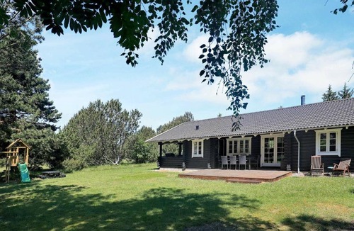 Kramnitse House | 6 person holiday home in R dby