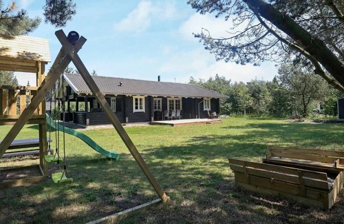 Kramnitse House | 6 person holiday home in R dby