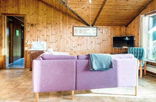 Bolilmark House | 6 person holiday home in R m