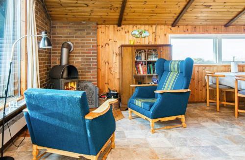 Bolilmark House | 6 person holiday home in R m