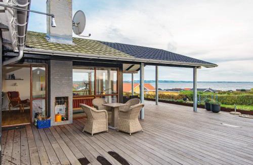 Ronde House | 6 person holiday home in R nde