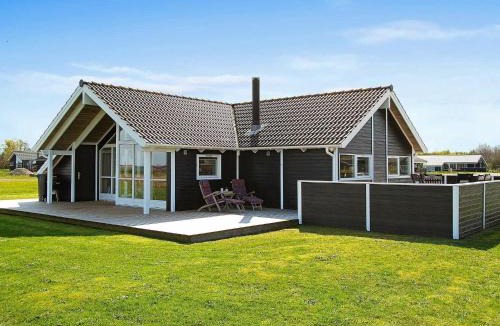 Egense House | 6 person holiday home in Storvorde-By Traum
