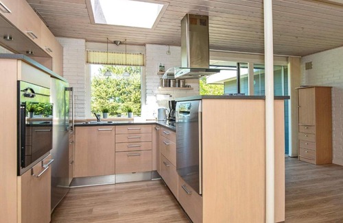 Skaven Strand House | 6 person holiday home in Tarm