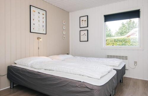Skaven Strand House | 6 person holiday home in Tarm