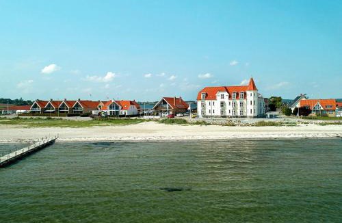 Hejlsminde Apartment | 6 person holiday home on a holiday park in Hejls