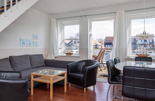 Borre Apartment | 6 person holiday home on a holiday park in Borre