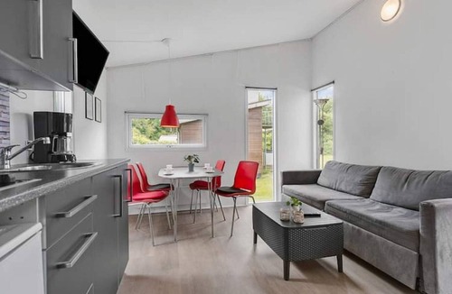 Aarhus North House | 6 person holiday park home in Aarhus N