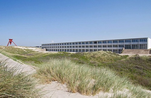 Blokhus Apartment | 6 person holiday park home in Blokhus