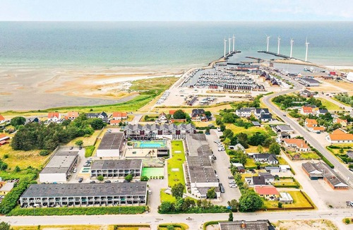 Bønnerup Strand Apartment | 6 person holiday park home in Glesborg