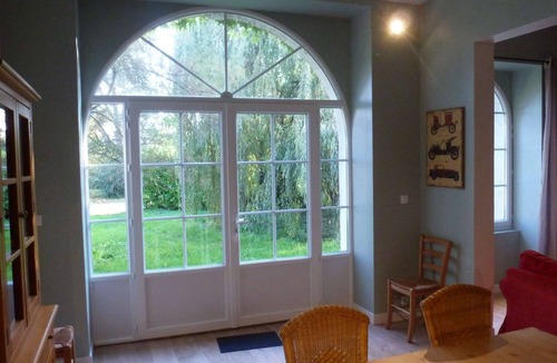 Vouneuil-sur-Vienne House | 6 persons with privative garden, heated pool