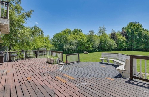 Barrington Hills House | 6 Shared Acres, Pool Table: Barrington Hills Apt!