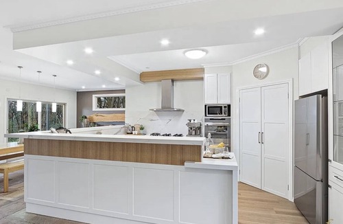 Ferny Creek House | 6 Star eco home with spectacular view.