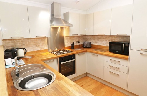 Looe Cottage | 6 Streamside