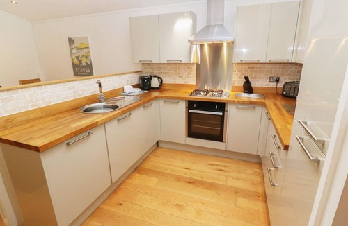 Looe Cottage | 6 Streamside