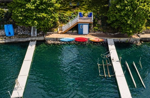 Honeoye House | 60' Honeoye Lakefront | Dock | Kayaks | Lake Views