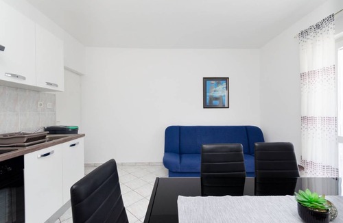 Rab Town Apartment | 60 m² Apartment ∙ 2 bedrooms ∙ 5 guests