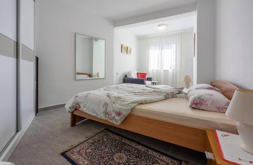 Rab Town Apartment | 60 m² Apartment ∙ 2 bedrooms ∙ 5 guests