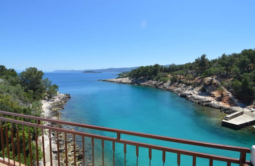 Cove Basina (Jelsa) Apartment | 60 m² Apartment ∙ 2 bedrooms ∙ 5 guests