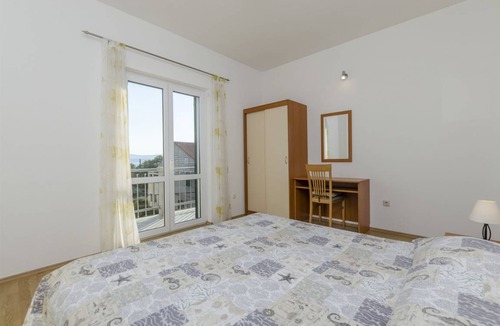 Bol Apartment | 60 m² Apartment ∙ 2 bedrooms ∙ 5 guests