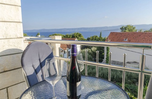 Bol Apartment | 60 m² Apartment ∙ 2 bedrooms ∙ 5 guests
