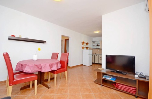 Rogoznica Apartment | 60 m² Apartment ∙ 2 bedrooms ∙ 4 guests
