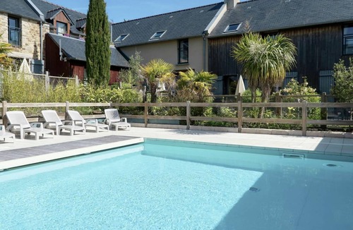 Cancale Apartment | 60 m² Apartment ∙ 3 bedrooms ∙ 8 guests
