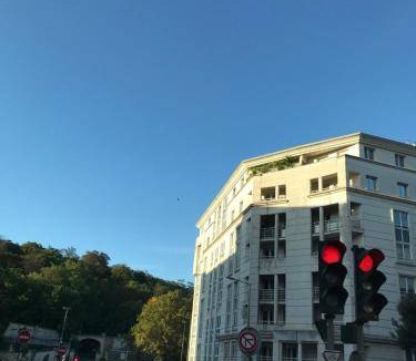 Sevres Apartment | 60 m² Apartment ∙ 4 guests