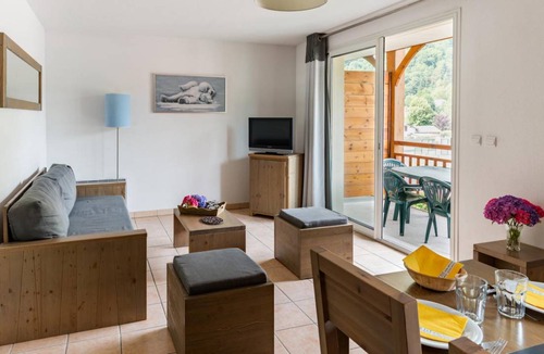 Saint-Mamet Apartment | 60 m² Apartment ∙ 3 bedrooms ∙ 8 guests